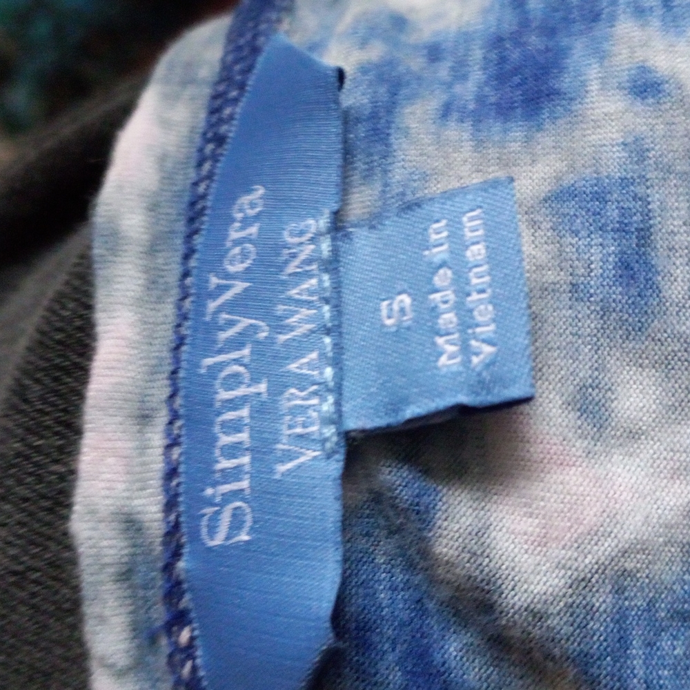 Vera Wang  Womens  Sz Small. Blue/pink/white  Tie Dyed Top - Picture 5 of 6